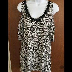 Dept 222 cold shoulder top